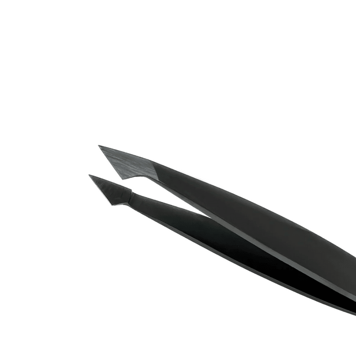Noemi - Pro Tweezers - Edge Beauty Pro ™️