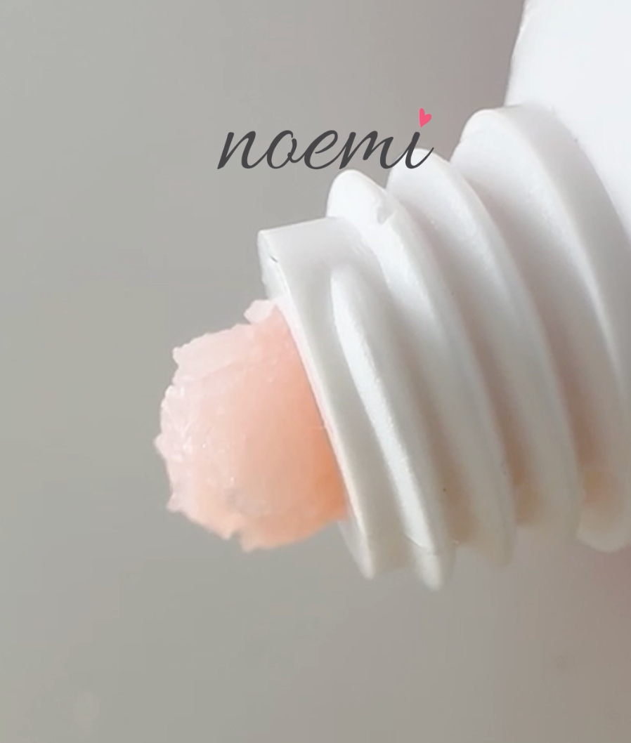 Noemi Official USA | Noemi Intense Step 1.5 Video Showing Product Texture