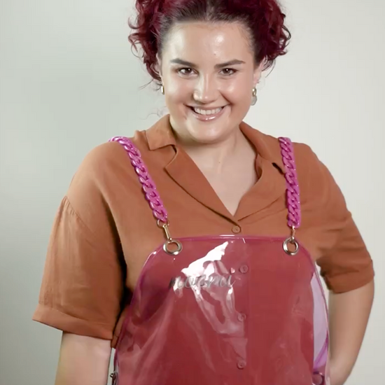 Noemi USA | Apron for Beauty Professionals